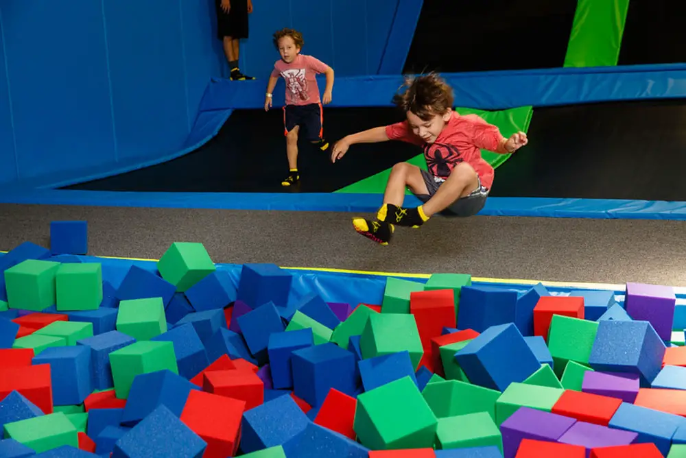 Bounce Trampoline Sports - Naples