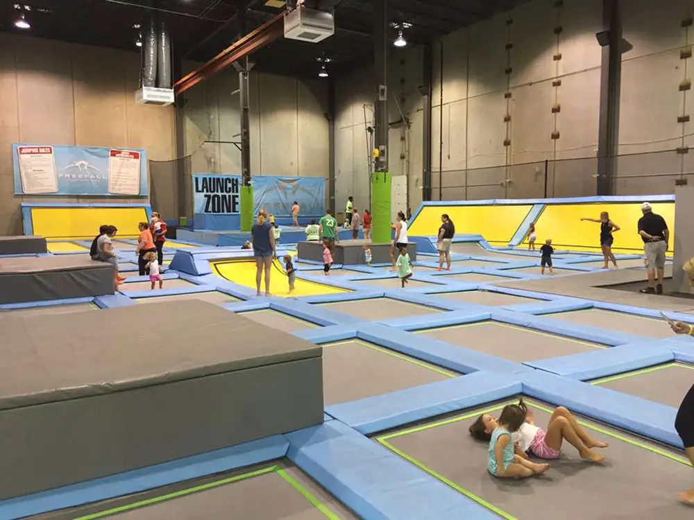 freefall trampoline park