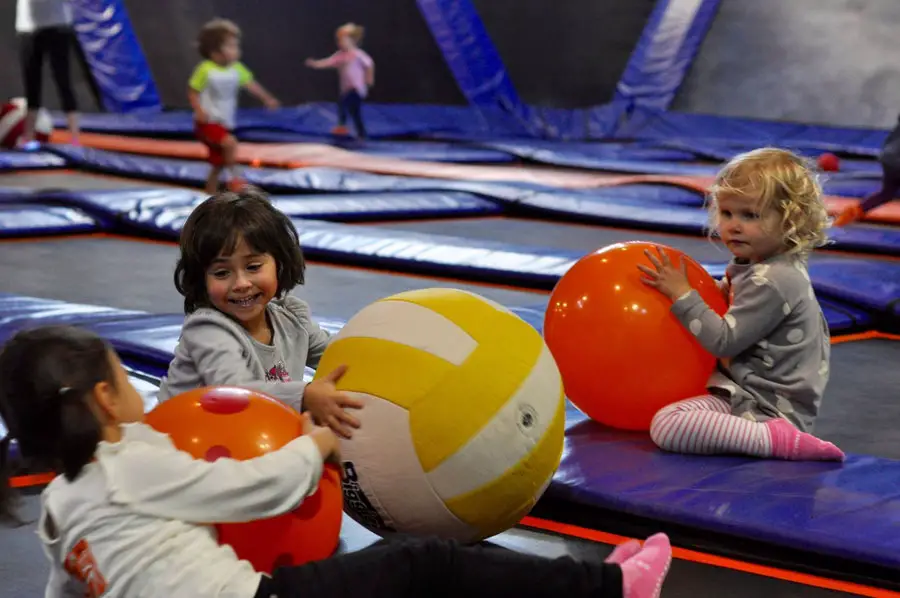 sky zone edina