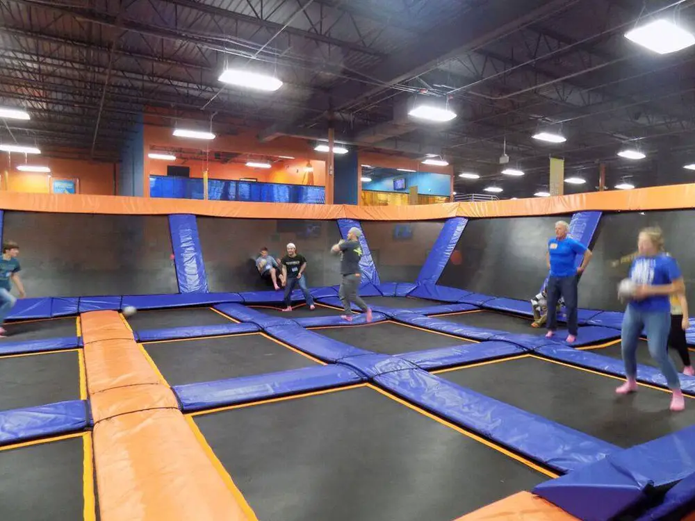 Sky Zone Memphis Facility Image